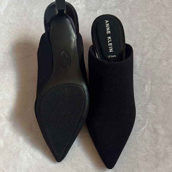 NWOT Anne Klein Black Textured Mules - Picture 5 of 6
